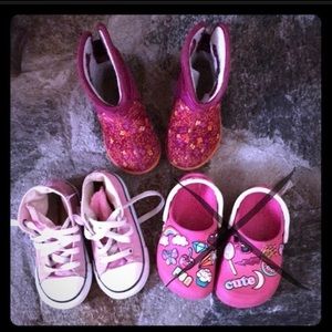 Play shoe bundle UPDATE added play sneakers